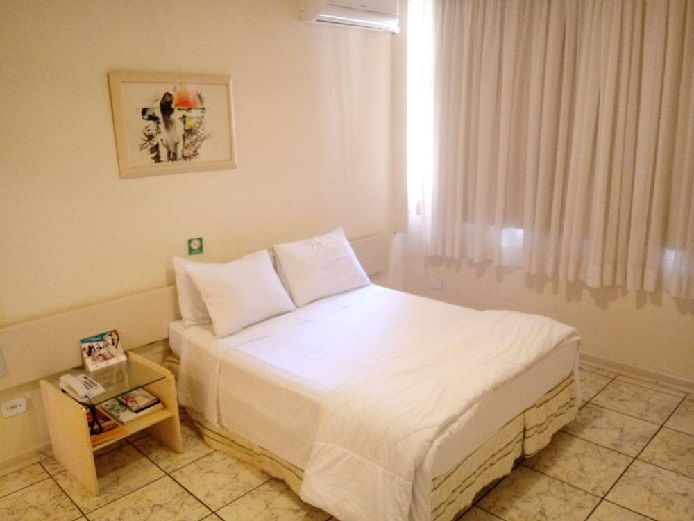 Hotel Harbor Inn Лондрина Екстериор снимка