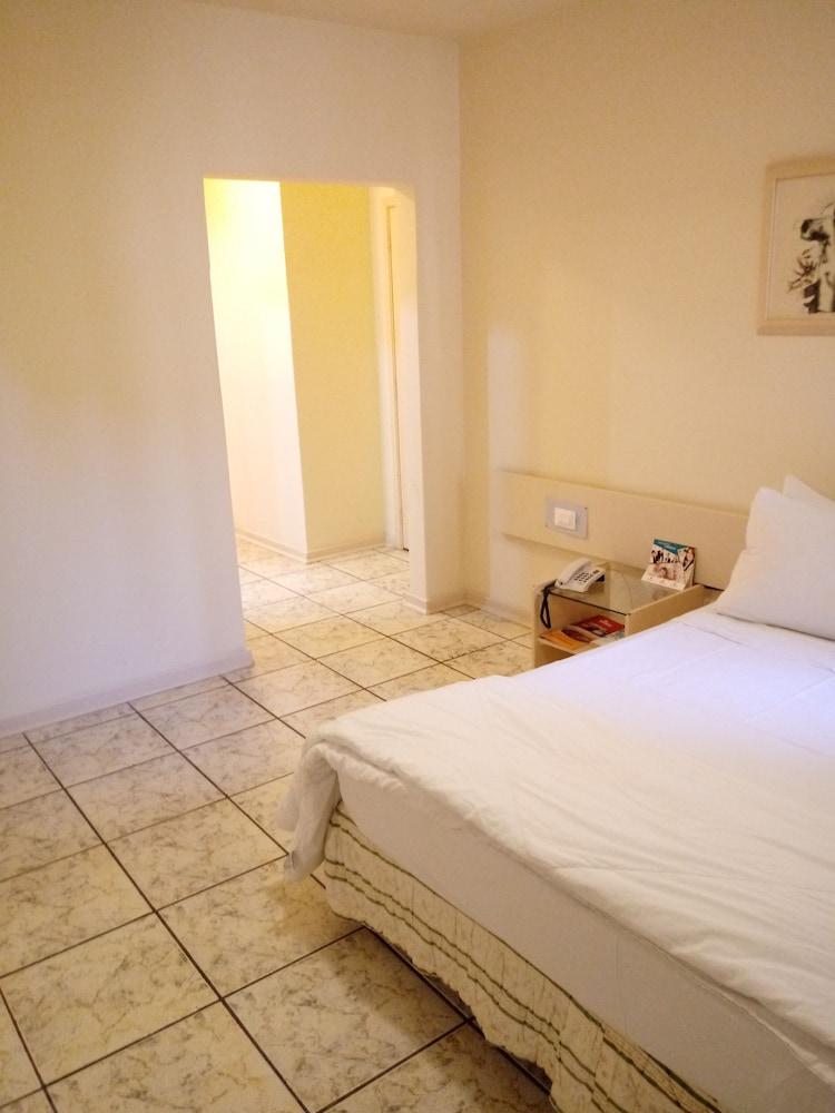 Hotel Harbor Inn Лондрина Екстериор снимка